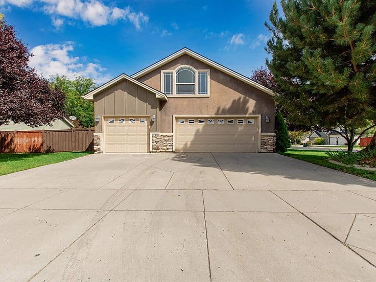 5949 Moose Creek Way photo 1