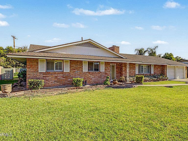 343 E BROADMOR Drive photo 4