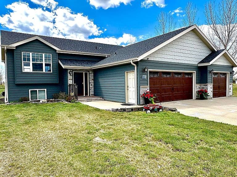 4350 Preston Loop photo 1