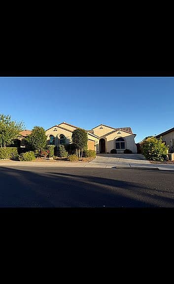 25991 W Tonto Ln photo 2