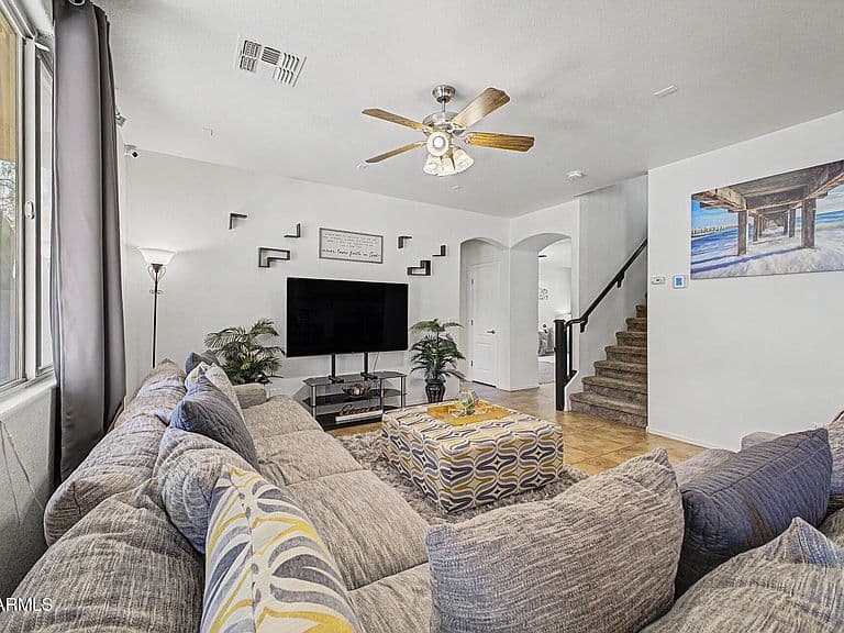 279 E GOLD DUST Way photo 4