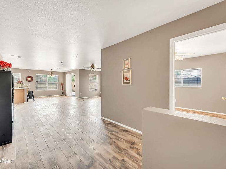 2430 E PEACH TREE Drive photo 4