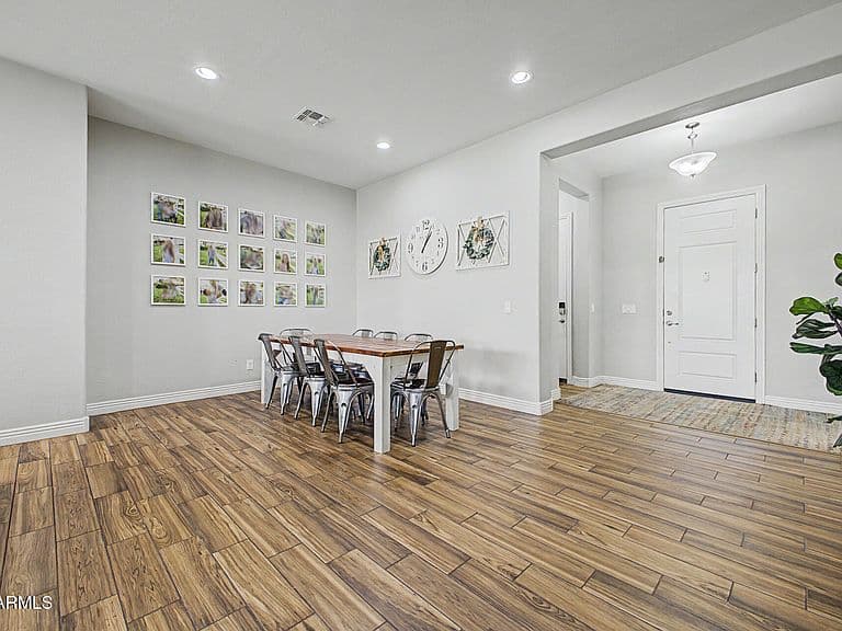 10728 E PALLADIUM Drive photo 5