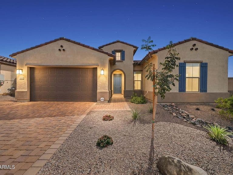 18157 W AMBERWOOD Drive photo 3