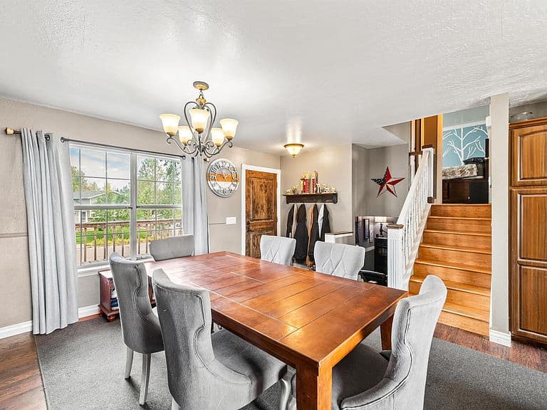 153 Dell Rio Dr photo 5