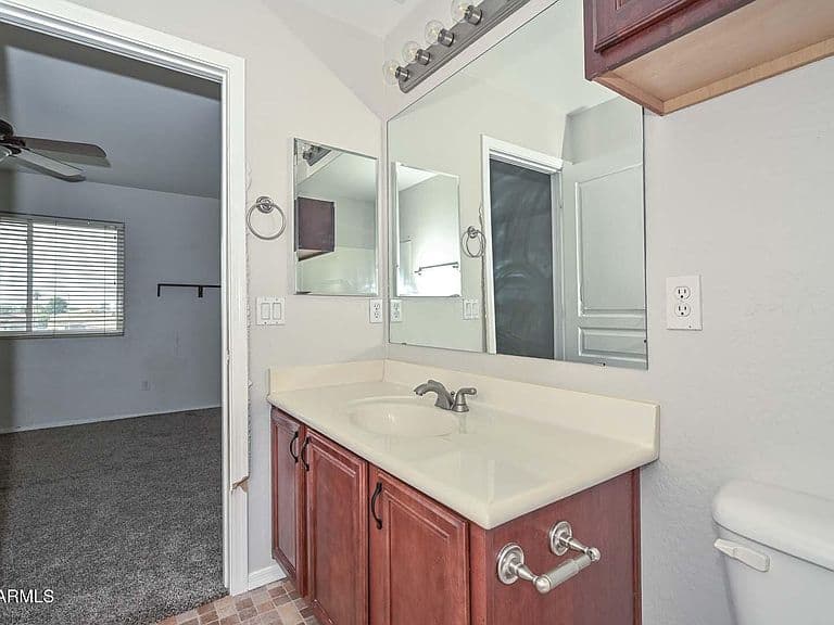 18508 W ACAPULCO Lane photo 5
