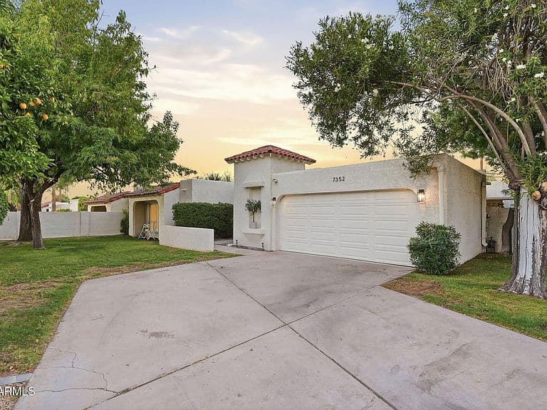 7352 E VALLEY VISTA Drive photo 4