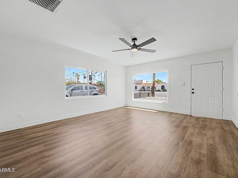 636 W Rio Salado Parkway photo 5