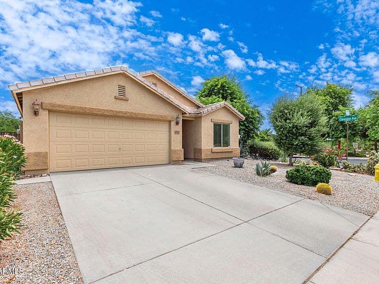 3885 N 294th Ln photo 5