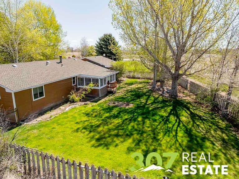 944 Saddle Ct photo 3