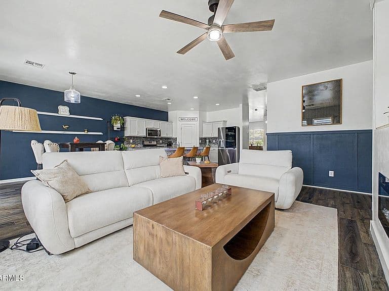 33583 N Bowles Drive photo 4