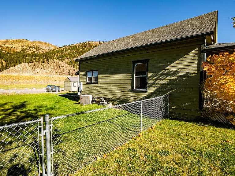 9478 Highway 200 E photo 5