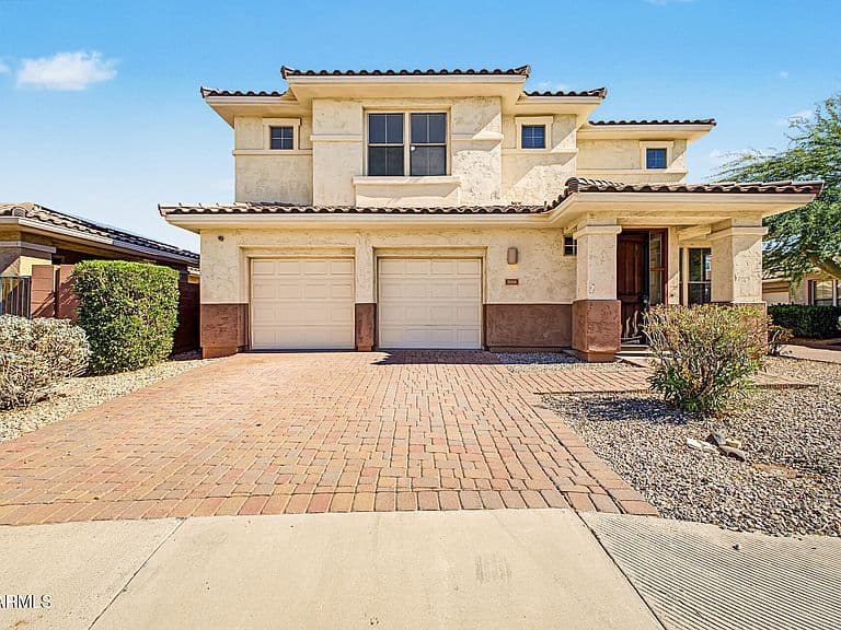 13669 W CYPRESS Street photo 2