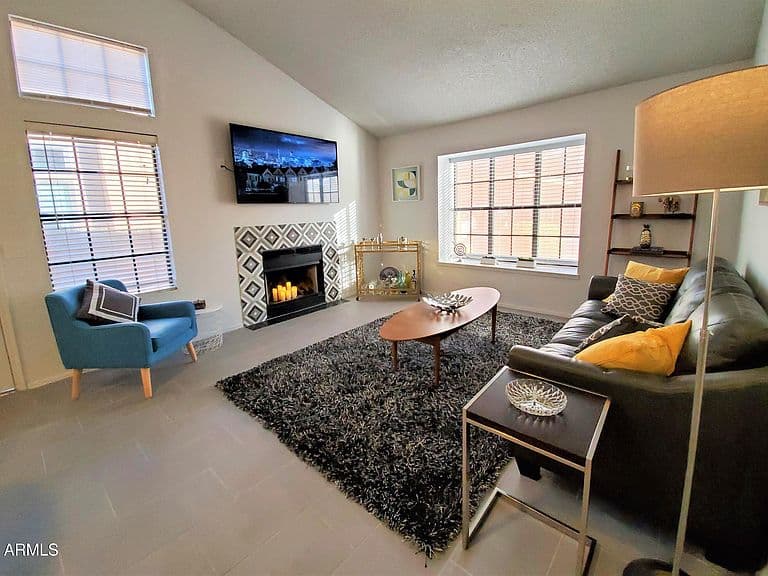 4901 E KELTON Lane #1255 photo 3