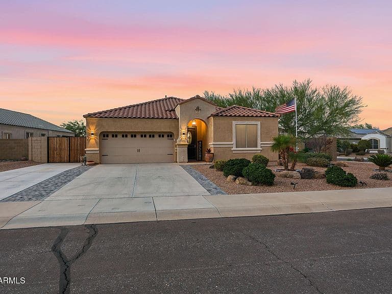 13422 W DESERT MOON Way photo 1