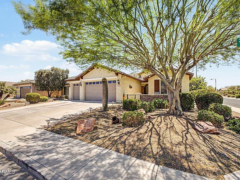 26495 W YUKON Drive photo 2