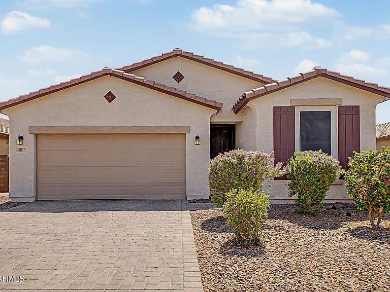 10817 W HADLEY Street photo 2