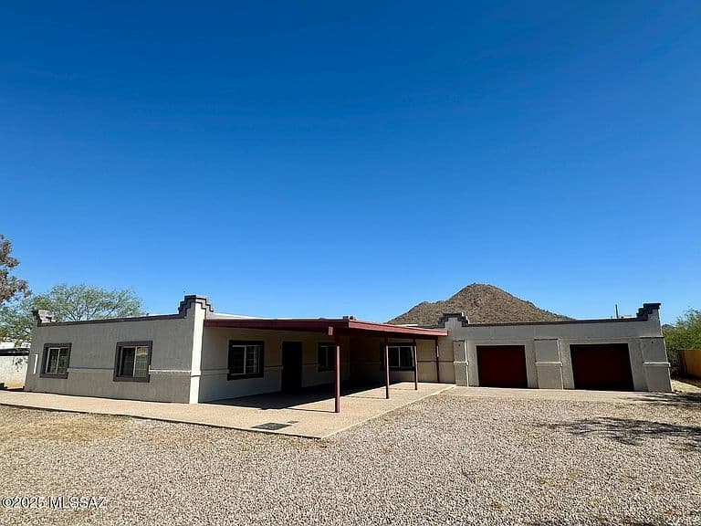 3900 W Calle Torim photo 1