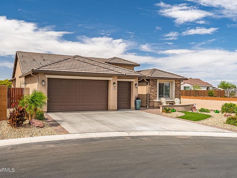 4318 W ACACIA Drive photo 3