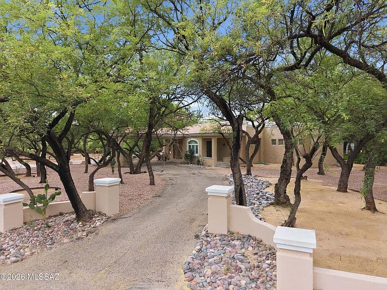 12501 E Gold Dust Dr photo 2