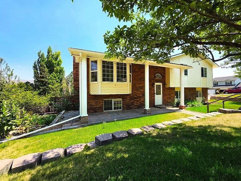 5760 Arrowhead Dr photo 3
