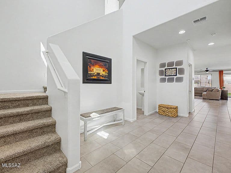 10416 W Robertson St photo 4