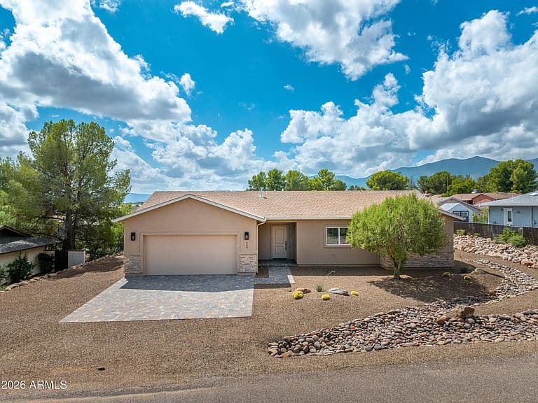 669 E Alvarado Lane photo 1