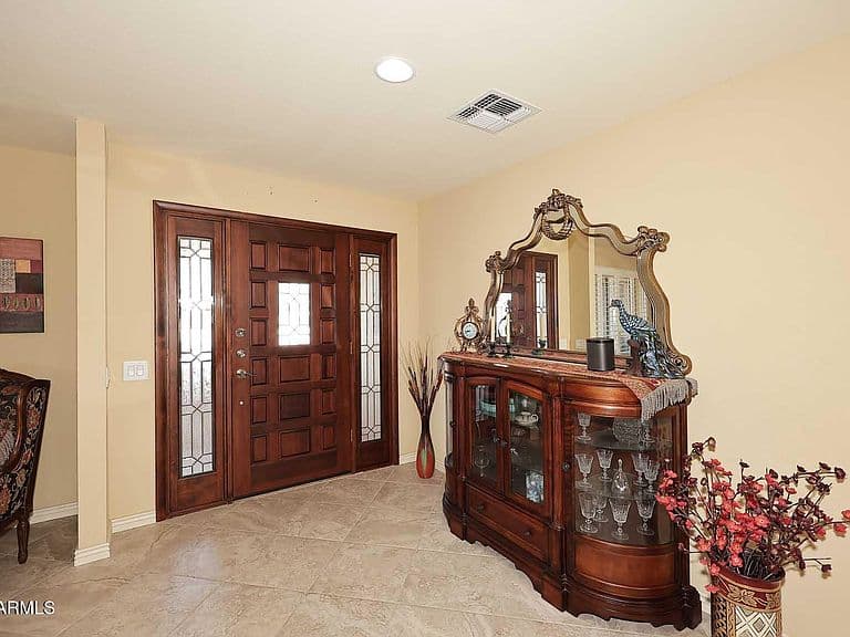 10805 W WILLOWBROOK Drive photo 3