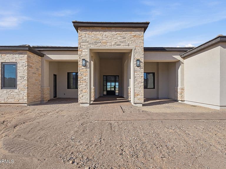 5762 W Sun Dance Drive photo 4