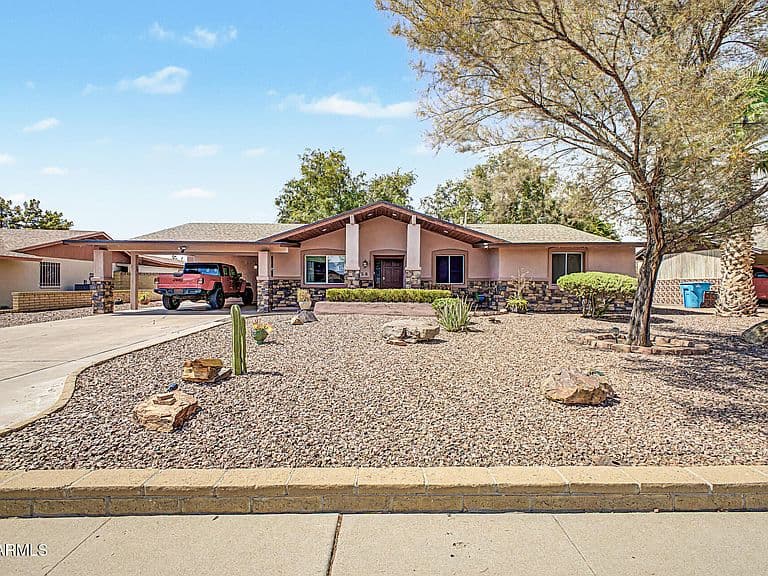 3228 W SUNNYSIDE Avenue photo 2