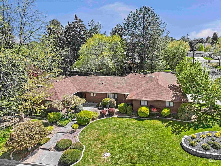 2018 Rancho Vista Dr photo 1