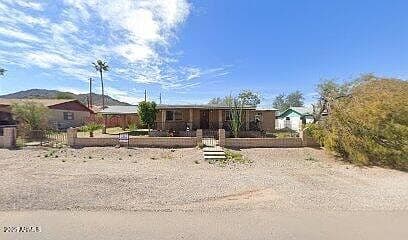 1245 N THOMPSON Avenue photo 1