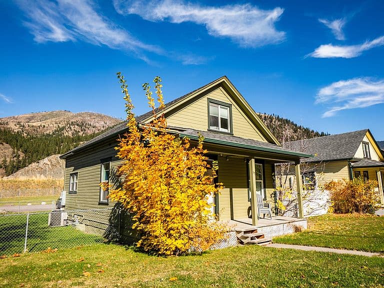 9478 Highway 200 E photo 4