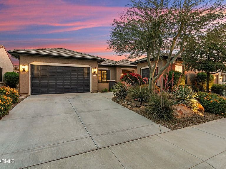 27165 W TONOPAH Drive photo 3