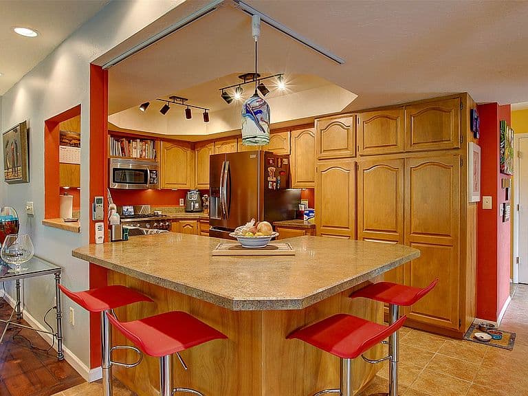 500 Westview Dr photo 5