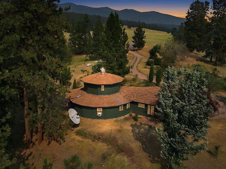 22194 Spike Ln photo 2