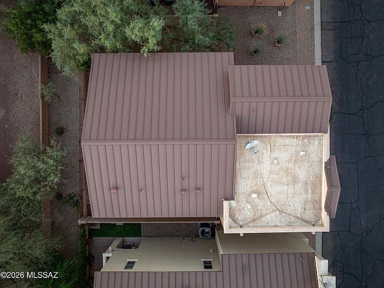4261 N Golden Ridge Ln photo 5