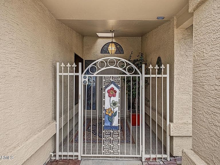 26611 S SNEAD Drive photo 5