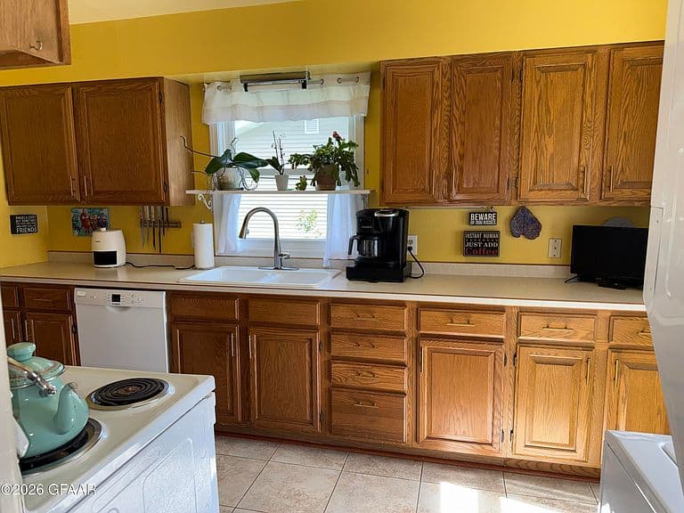 1119 Sunset Dr photo 4