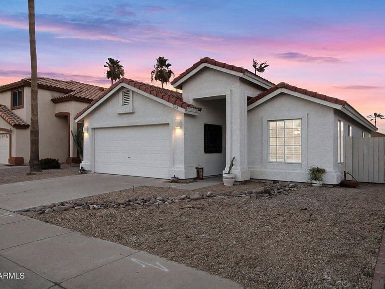 7824 W JULIE Drive photo 4