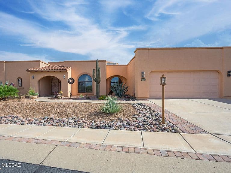 889 W Camino Tierra Libre photo 1