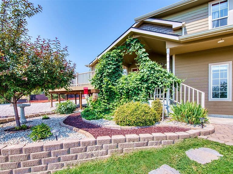 553 Sunset West photo 4