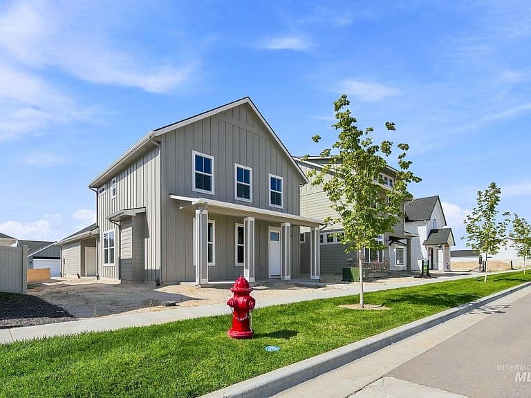 330 E Mayfield Springs Blvd photo 3