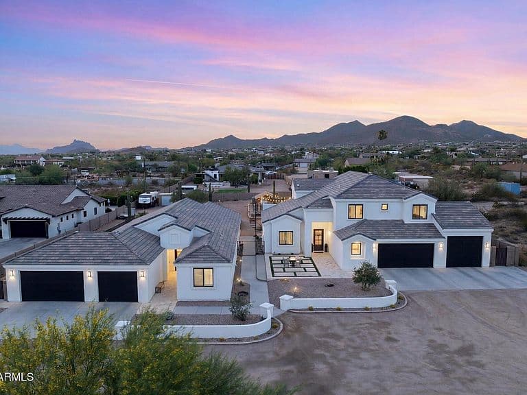 8236 E HERMOSA VISTA Drive photo 2