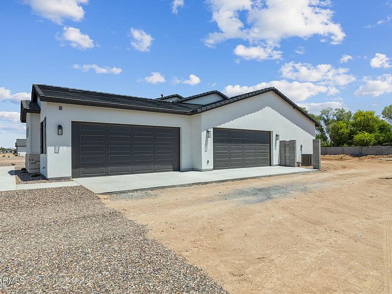 27319 N Bryce Street photo 4