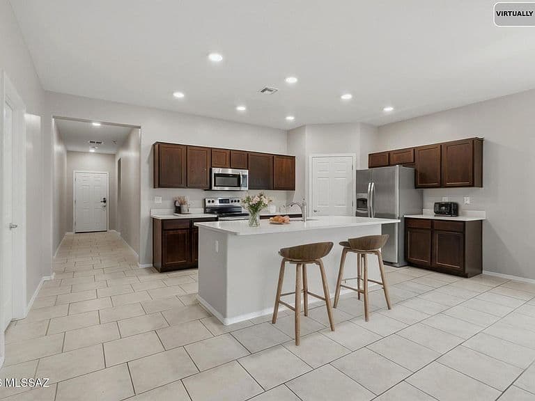 12394 W Reyher Farms Loop photo 3