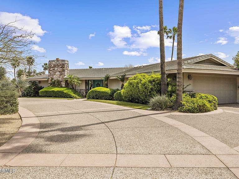 6221 E SAGE Drive photo 3