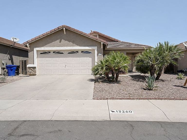 13260 W Lisbon Ln photo 1