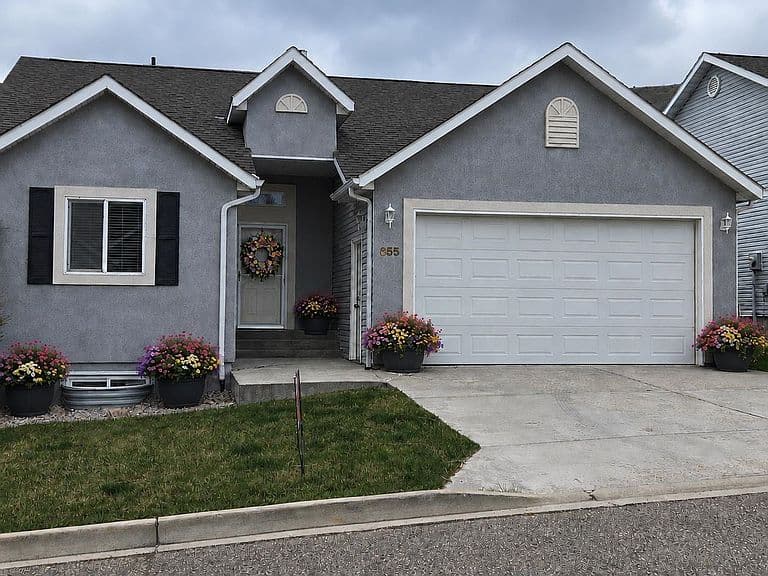 855 Brookside Ln photo 1