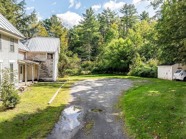 61 Slayton Hill Road photo 3